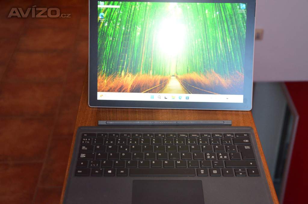 Foto inzerátu Microsoft Surface Pro 6 i5/8GB/SSD 256GB/záruka