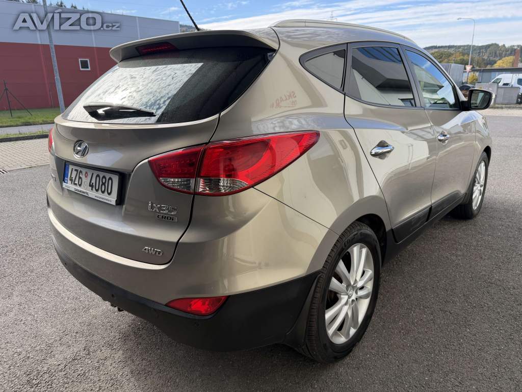 Foto inzerátu Hyundai iX35 2,0CRDi 135kw/184k 6MT 4x4 Trikolor