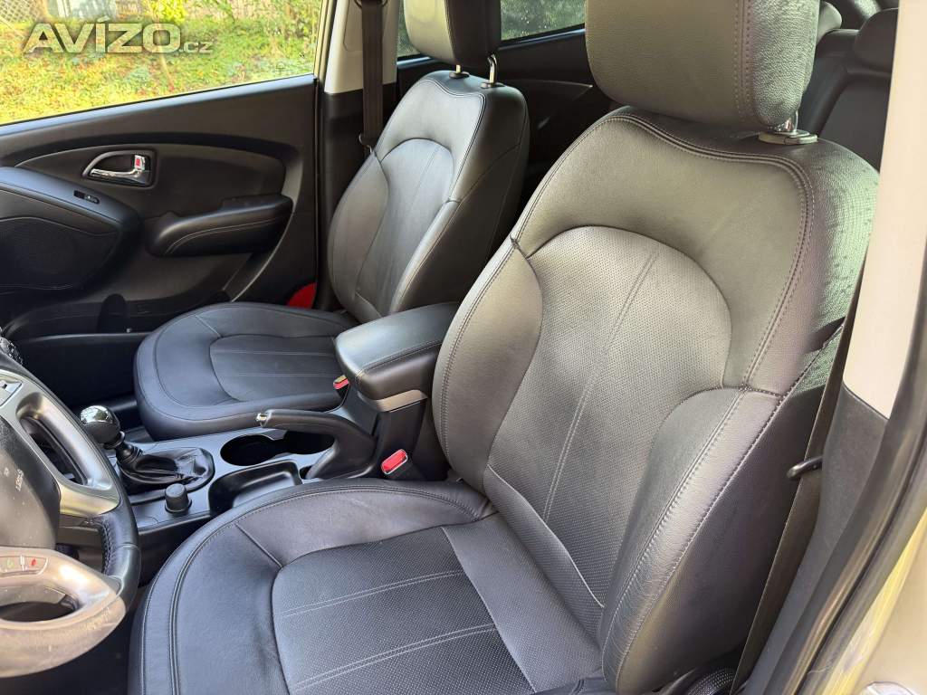 Foto inzerátu Hyundai iX35 2,0CRDi 135kw/184k 6MT 4x4 Trikolor