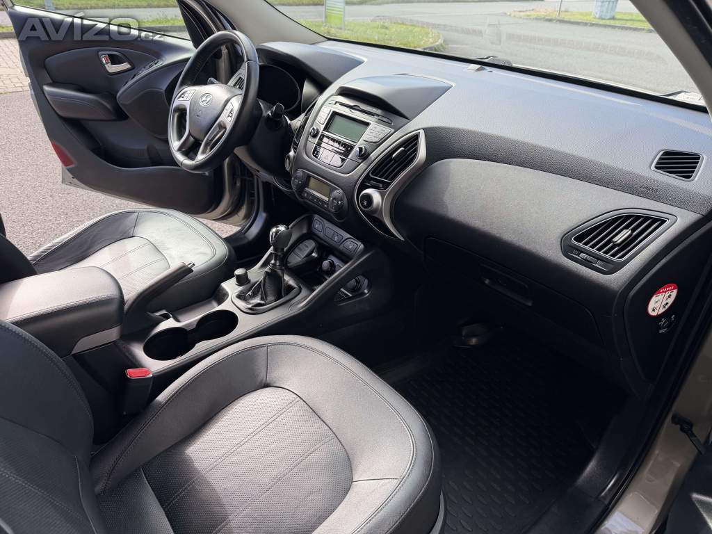 Foto inzerátu Hyundai iX35 2,0CRDi 135kw/184k 6MT 4x4 Trikolor