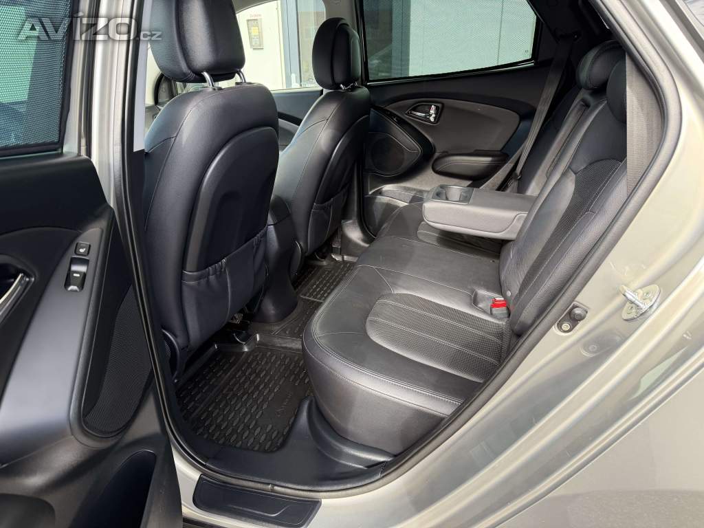 Foto inzerátu Hyundai iX35 2,0CRDi 135kw/184k 6MT 4x4 Trikolor