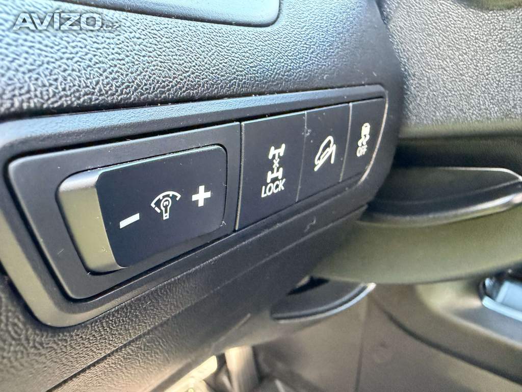Foto inzerátu Hyundai iX35 2,0CRDi 135kw/184k 6MT 4x4 Trikolor