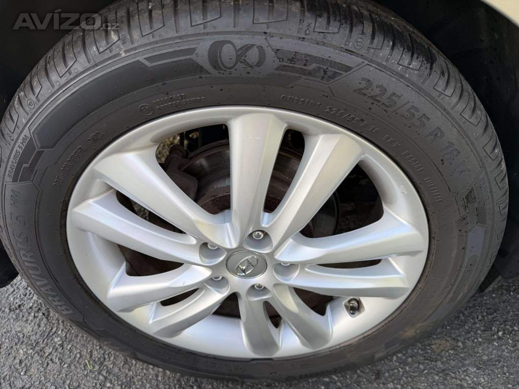 Foto inzerátu Hyundai iX35 2,0CRDi 135kw/184k 6MT 4x4 Trikolor