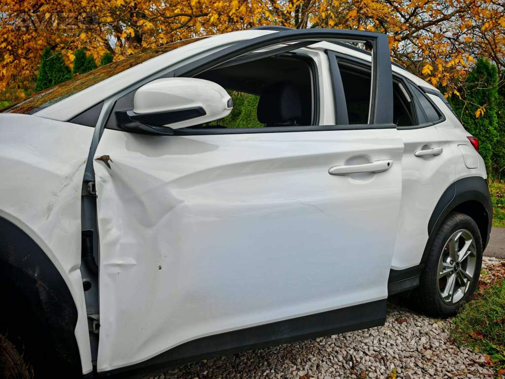 Foto inzerátu Hyundai Kona - bouraný 