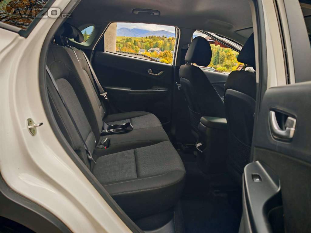 Foto inzerátu Hyundai Kona - bouraný 