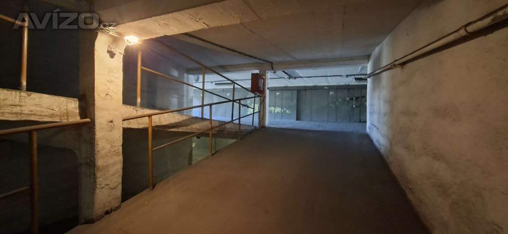 Foto inzerátu  Pronájem dvougaráže 32 m2.  Ostrava Zábřeh