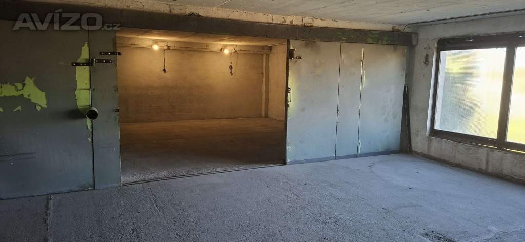 Foto inzerátu  Pronájem dvougaráže 32 m2.  Ostrava Zábřeh