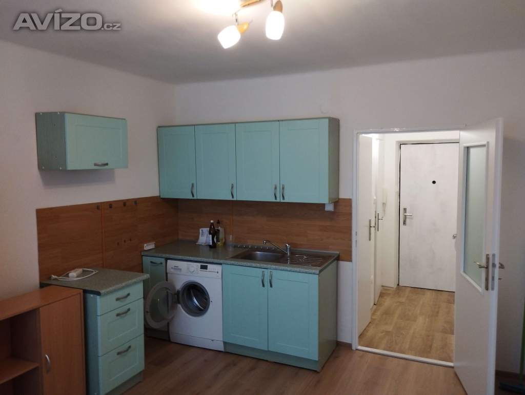 pronajmu byt 1+kk ul. Baarova 15, Ostrava Mar. Hory, 3. patro,  22  m2,