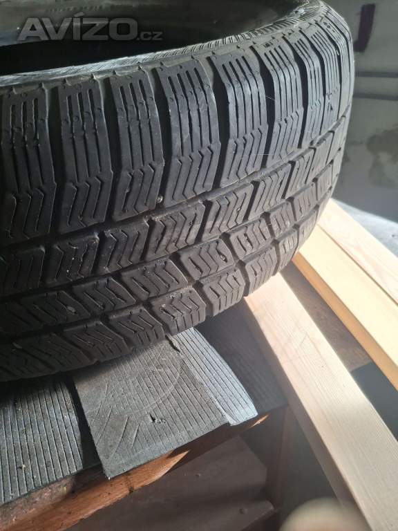 Foto inzerátu Prodám zimní gumy 166/70 R 14