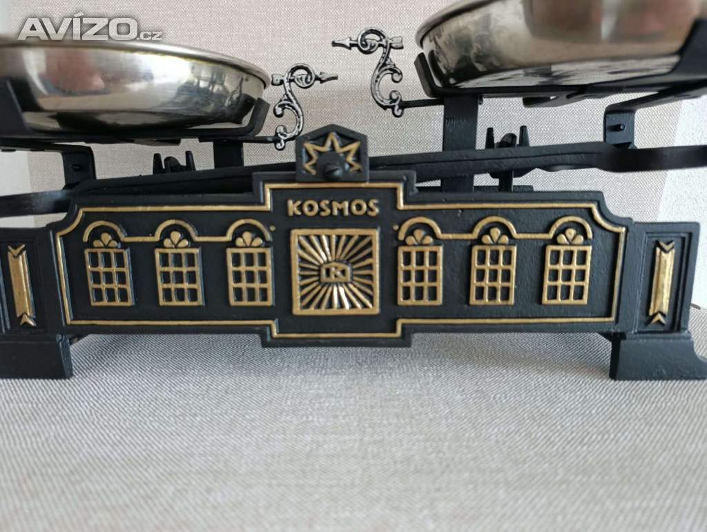 Foto inzerátu Starožitné váhy KOSMOS 5 kg – po renovaci. ČSSR