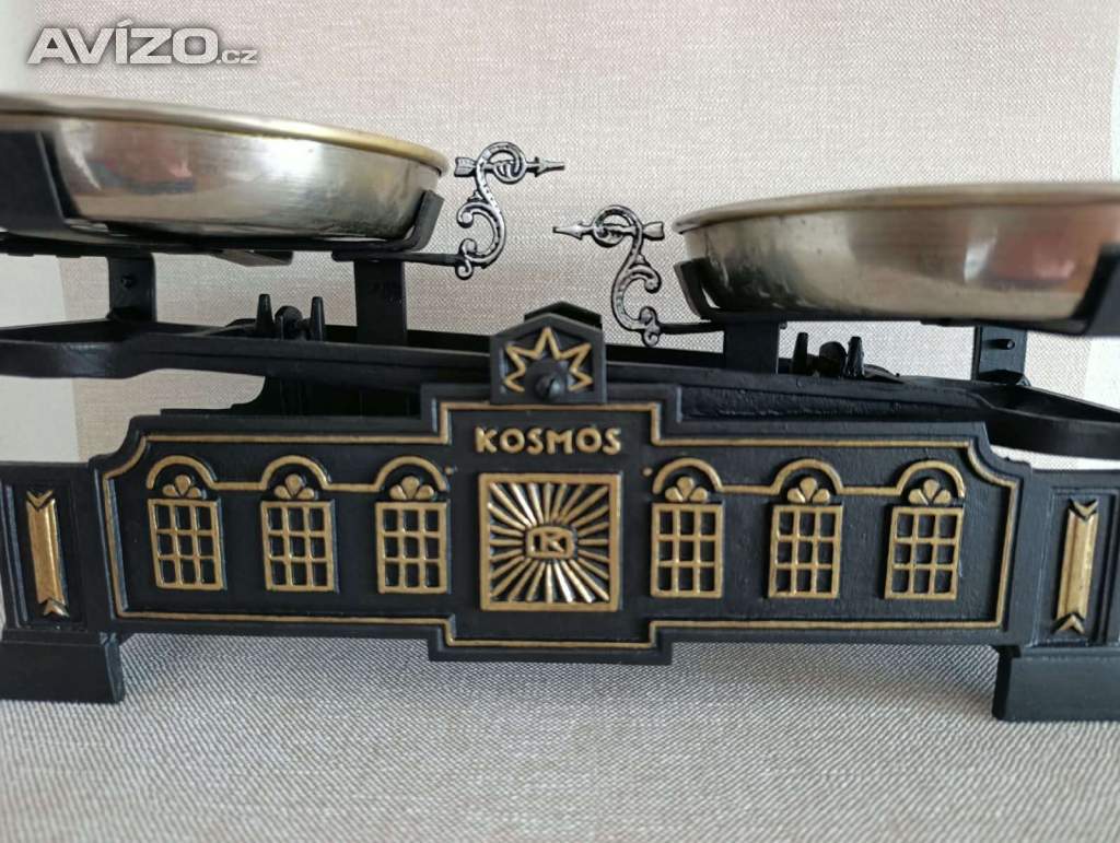 Foto inzerátu Starožitné váhy KOSMOS 5 kg – po renovaci. ČSSR