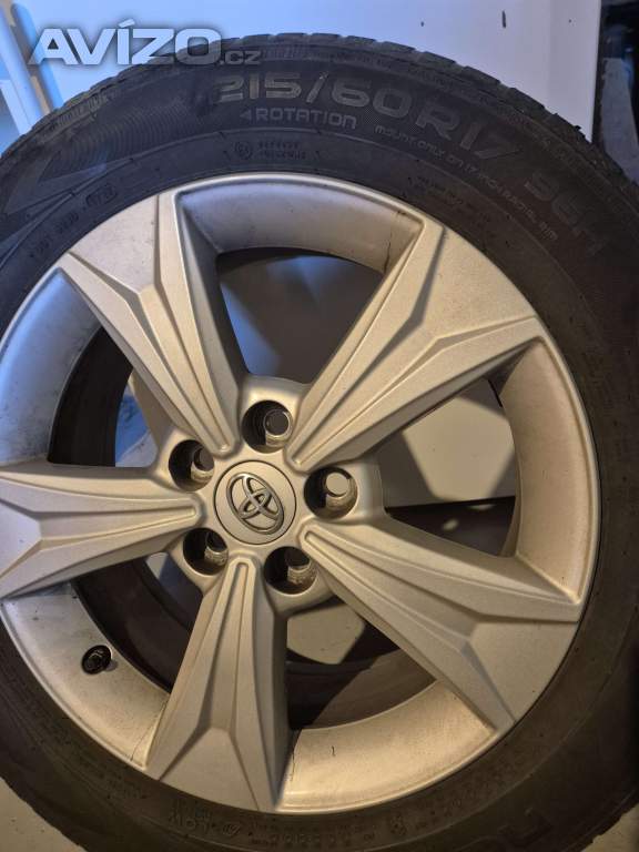 Prodam komplet sadu Toyota 