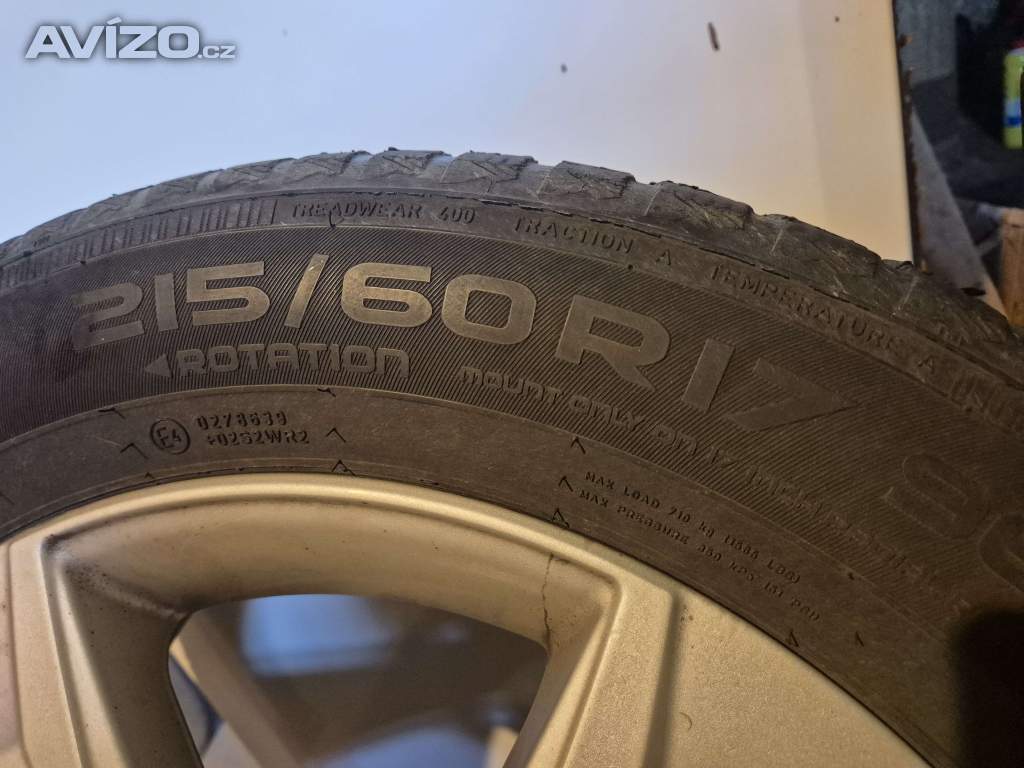 Foto inzerátu Prodam komplet sadu Toyota 