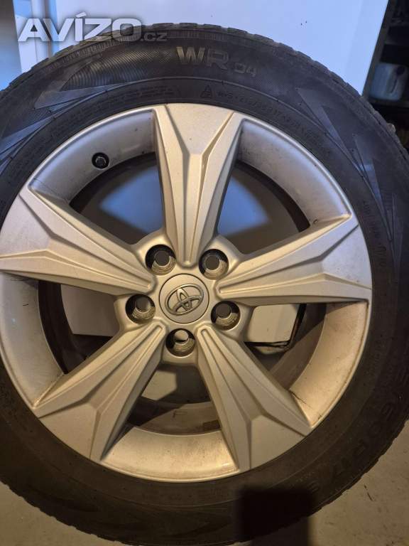 Foto inzerátu Prodam komplet sadu Toyota 