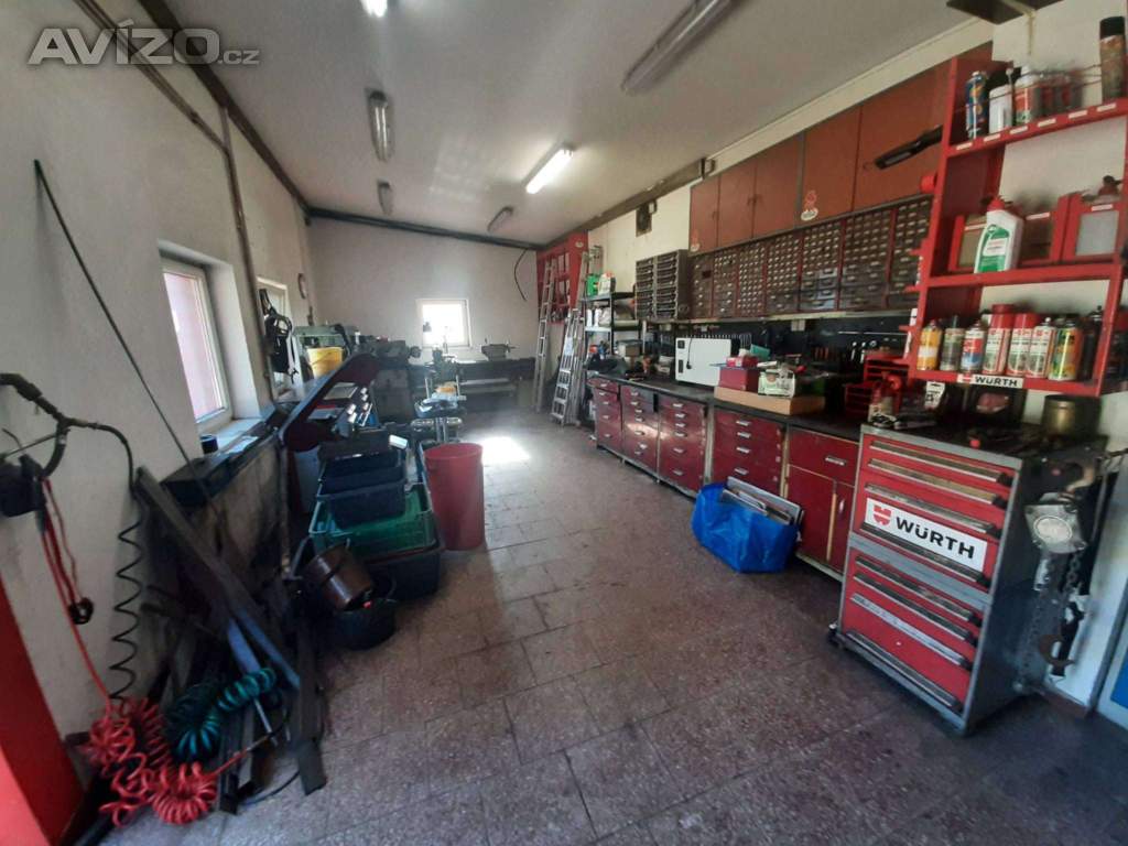 Foto inzerátu Výrobní hala s pozemkem 
