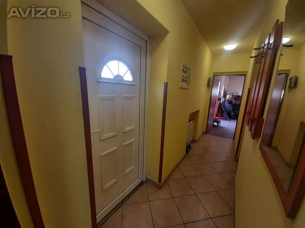 Foto inzerátu Výrobní hala s pozemkem 
