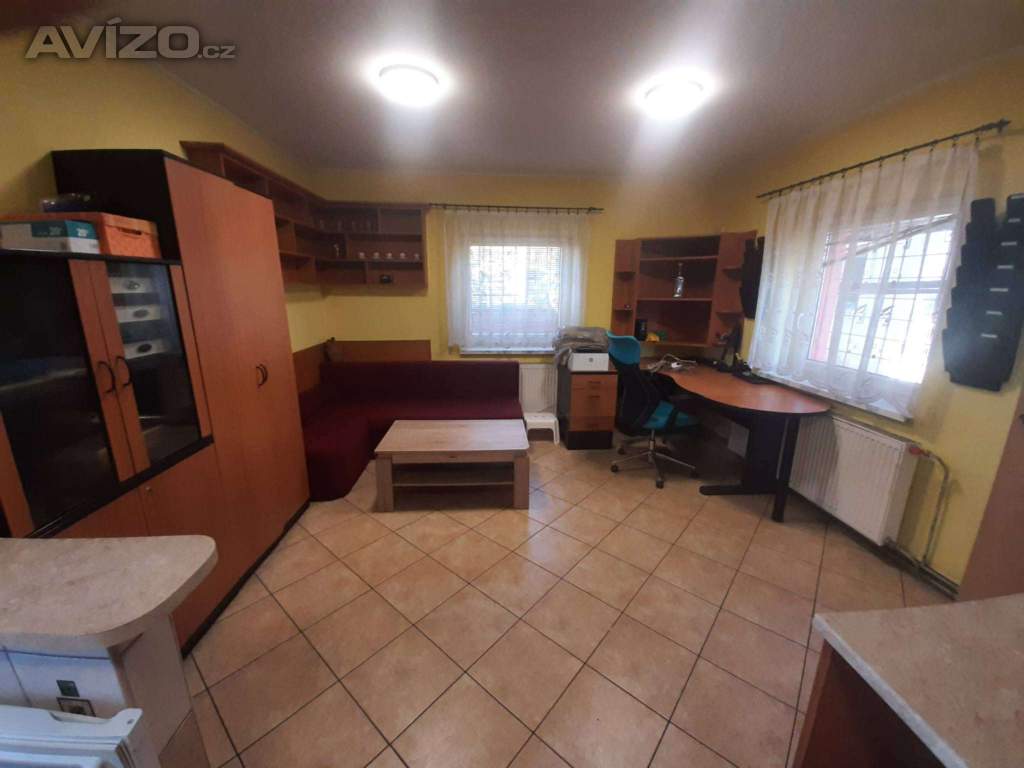 Foto inzerátu Výrobní hala s pozemkem 