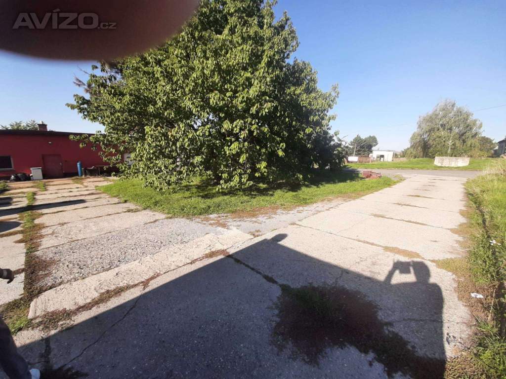 Foto inzerátu Výrobní hala s pozemkem 