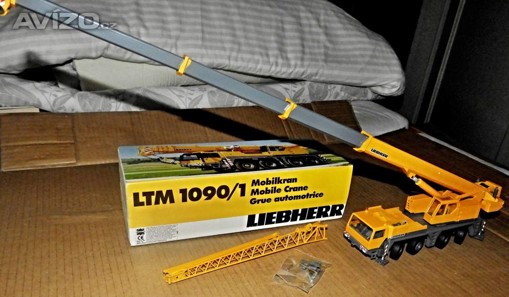  Model autojeřábu Libher LTM 1090/1