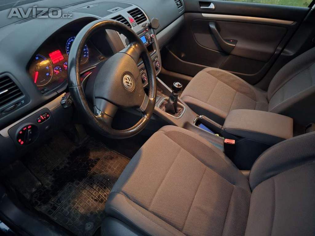 Foto inzerátu Prodám VW Golf 1,6V  75kw r.v.2008