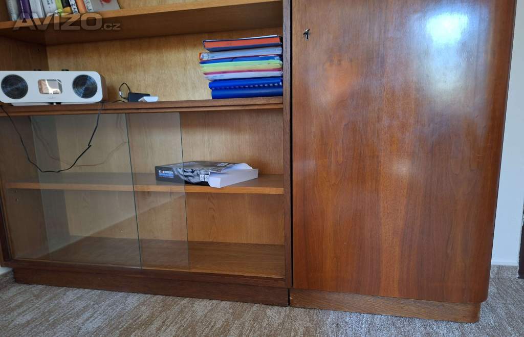 Foto inzerátu Prodáme nábytek 