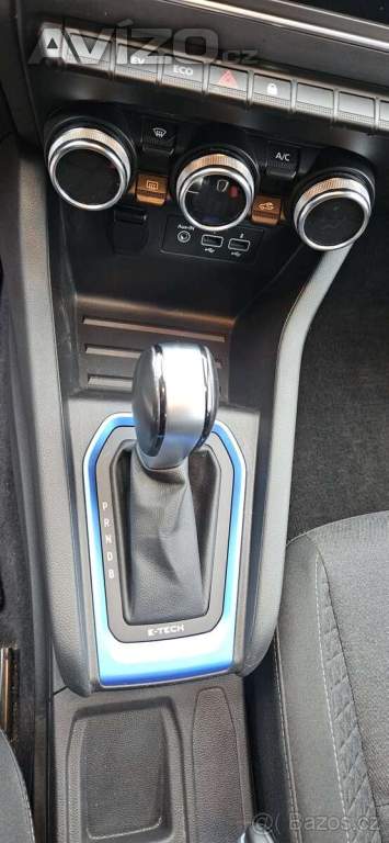 Foto inzerátu Renault Clio 1.6 E-Tech Hybrid 140 AUTOMAT