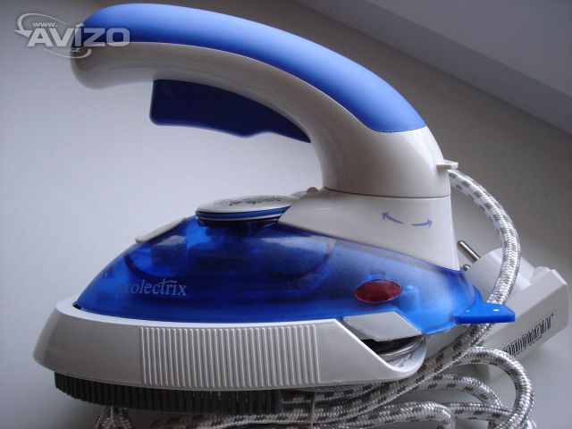 Nová napařovací žehlička