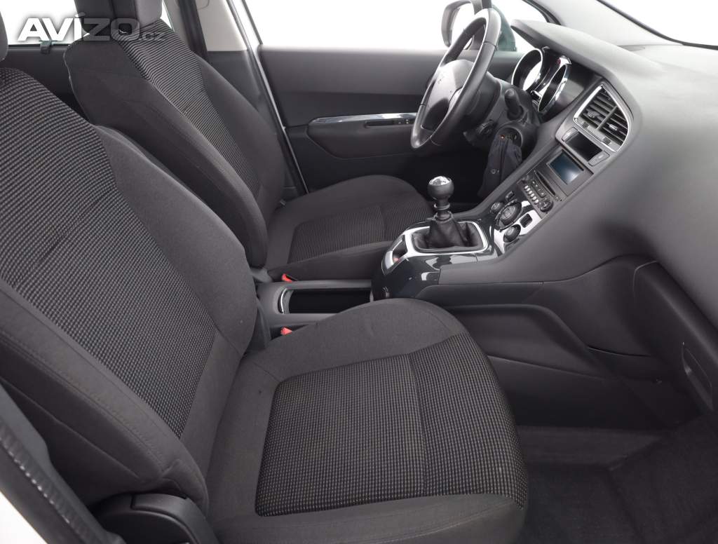 Peugeot 5008 1.6 BlueHDi