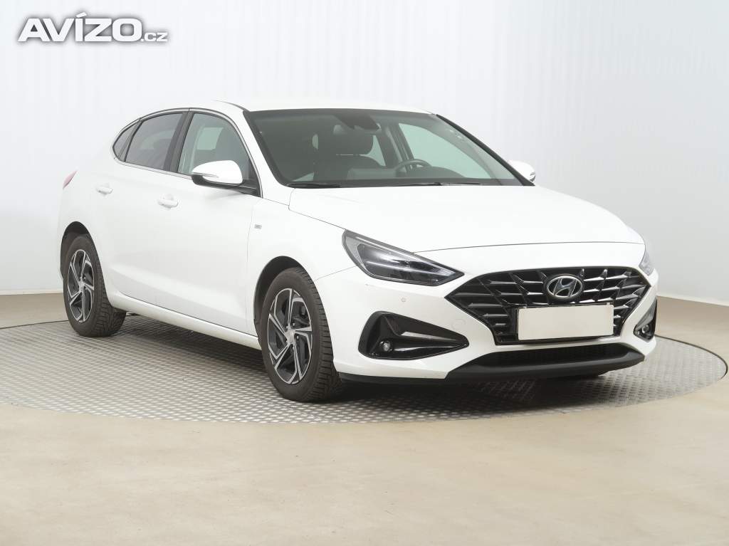 Hyundai i30 Fastback 1.5 T-GDI MHEV