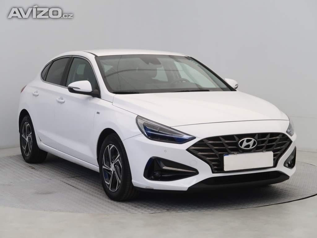 Hyundai i30 Fastback 1.5 T-GDI MHEV