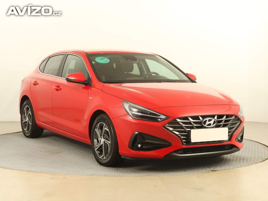 Hyundai i30 Fastback 1.5 T-GDI MHEV