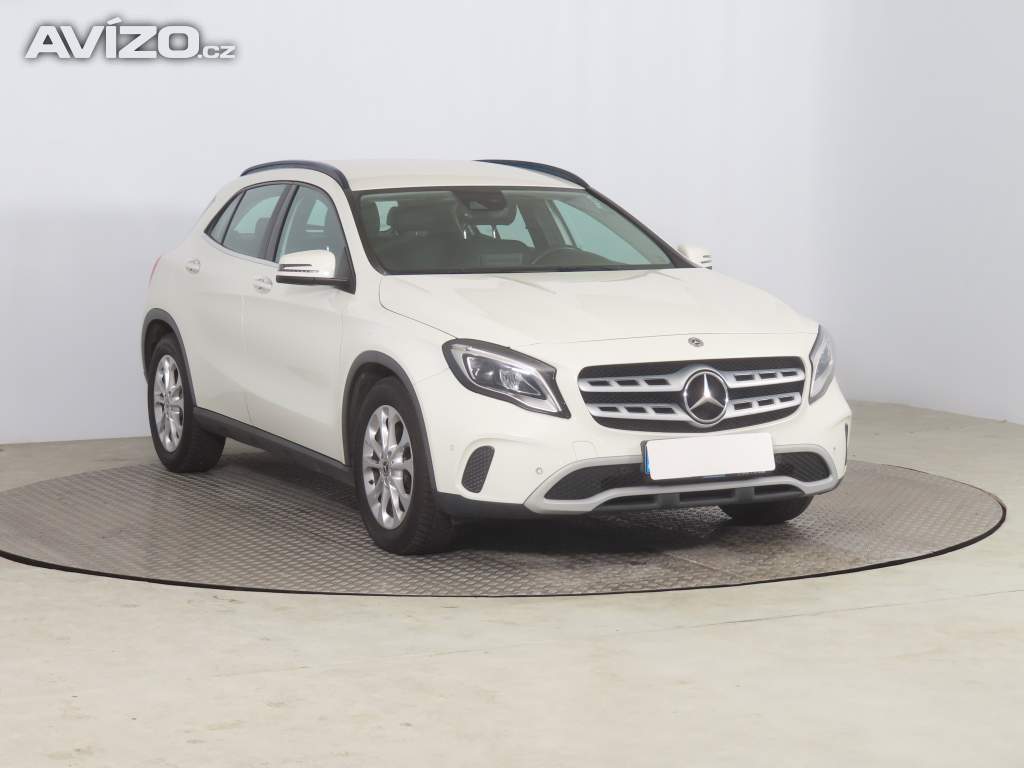 Mercedes-Benz GLA GLA 180d