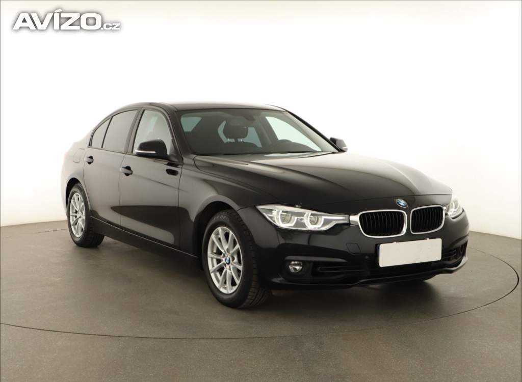 BMW Řada 3 318 i