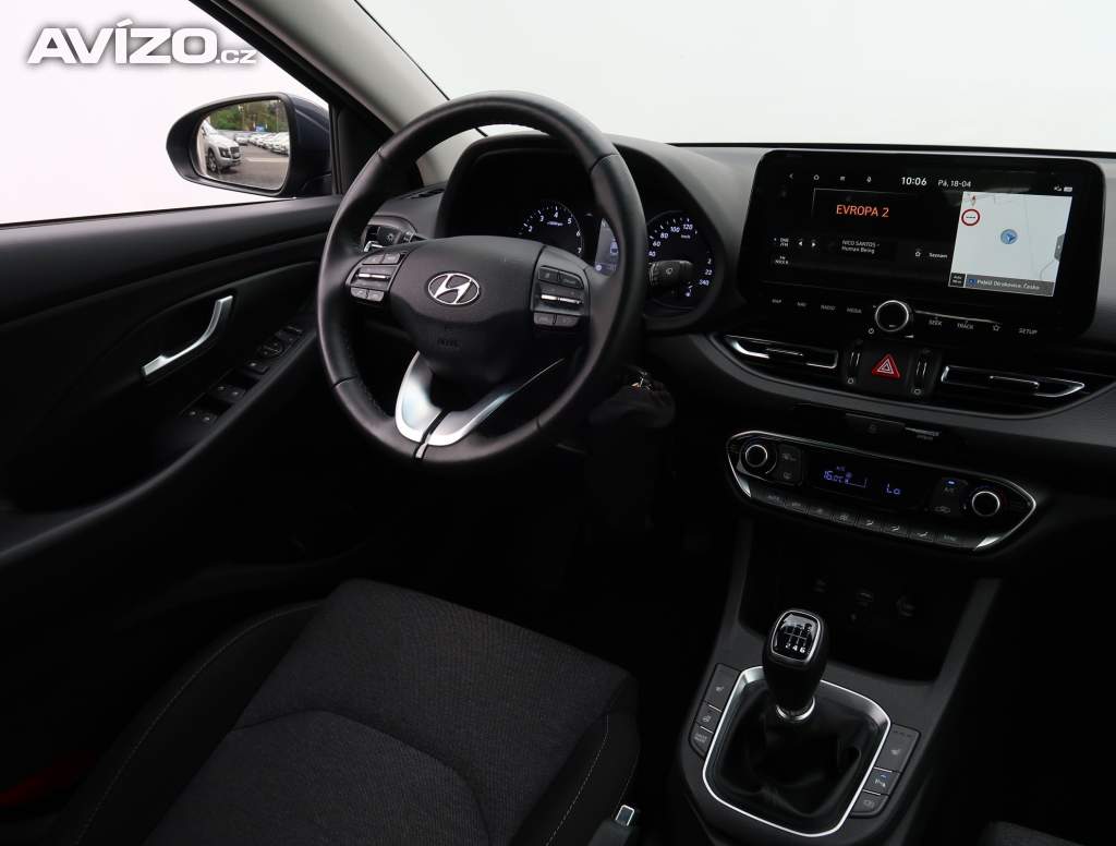 Hyundai i30 Fastback 1.5 T-GDI MHEV