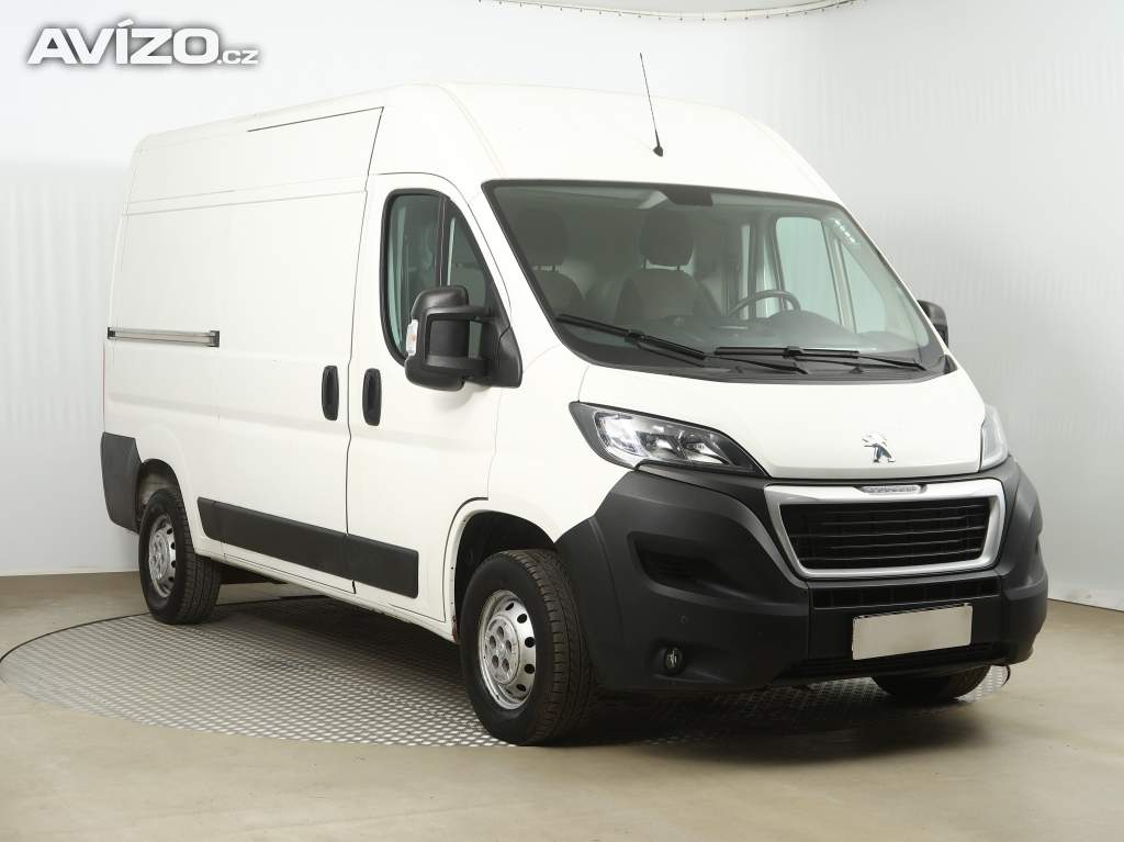 Peugeot Boxer 2.2 BlueHDi