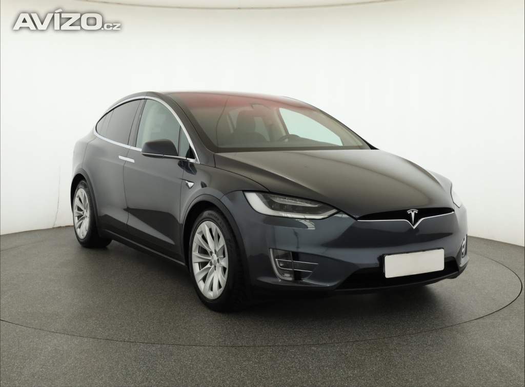 Tesla Model X 90D