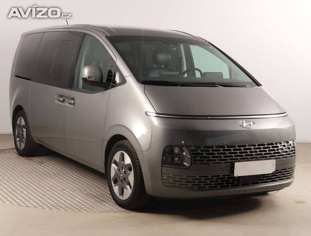 Hyundai Staria 2.2 CRDi