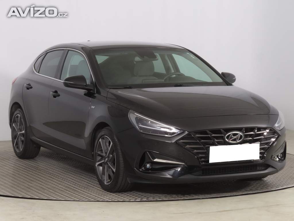Hyundai i30 Fastback 1.5 T-GDI MHEV