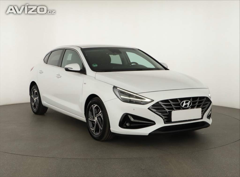 Hyundai i30 Fastback 1.5 T-GDI MHEV