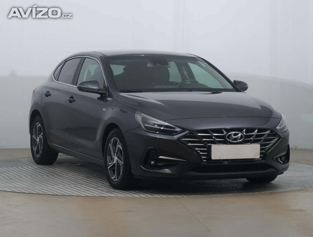 Hyundai i30 Fastback 1.5 T-GDI MHEV