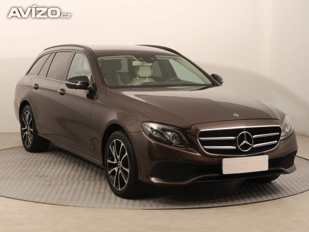 Mercedes-Benz Třídy E E 200 4MATIC