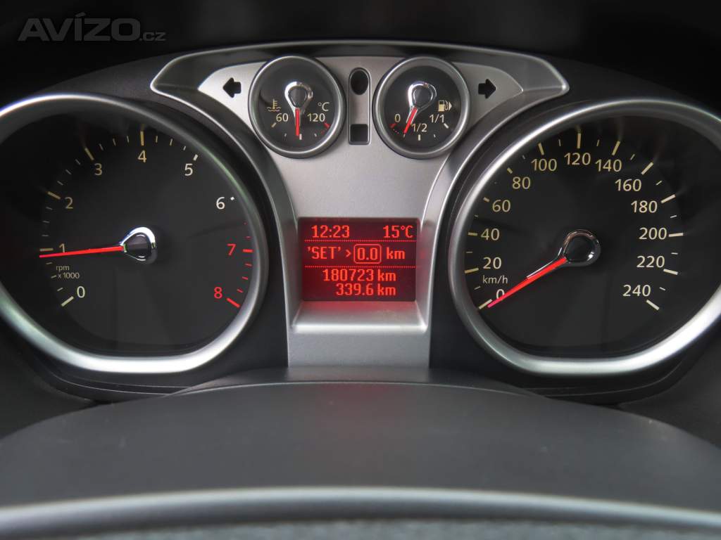 Foto inzerátu Ford Focus 1.6 16V