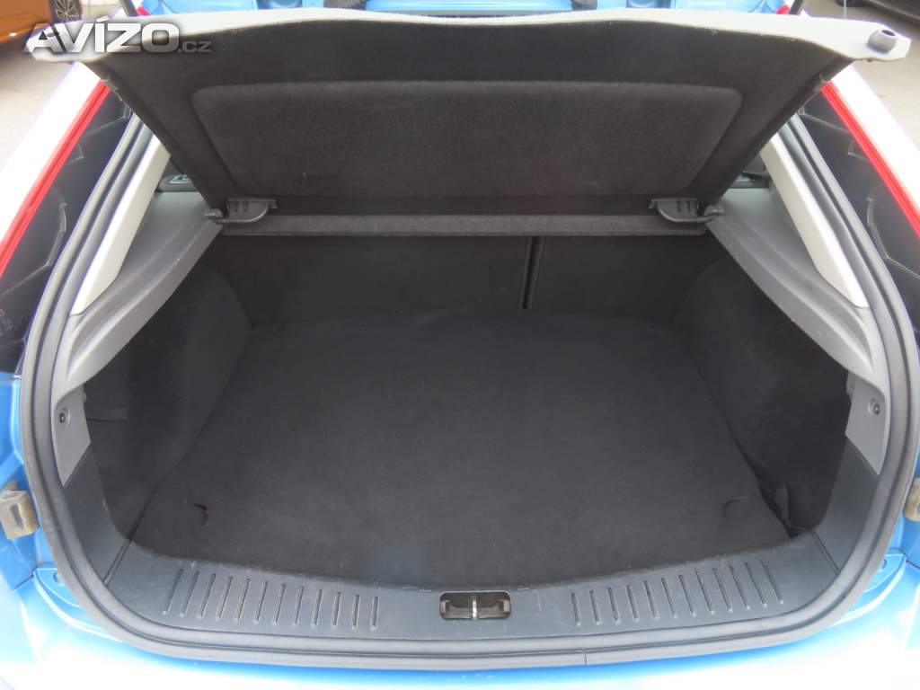 Foto inzerátu Ford Focus 1.6 16V