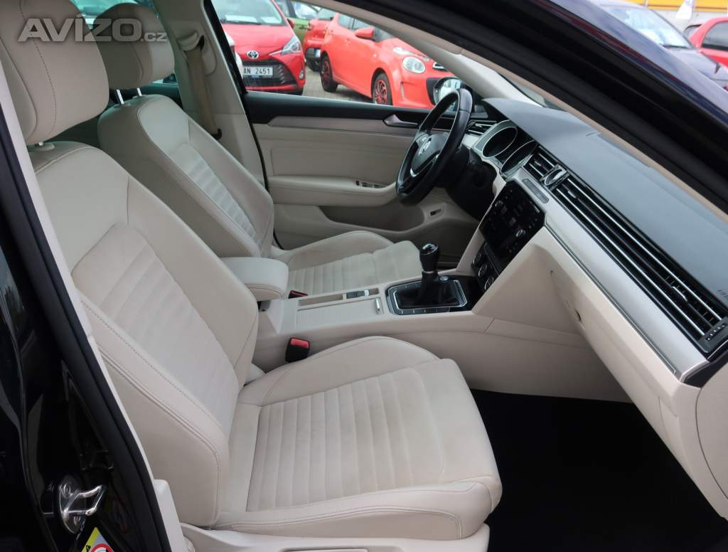 Foto inzerátu Volkswagen Passat 2.0 TDI