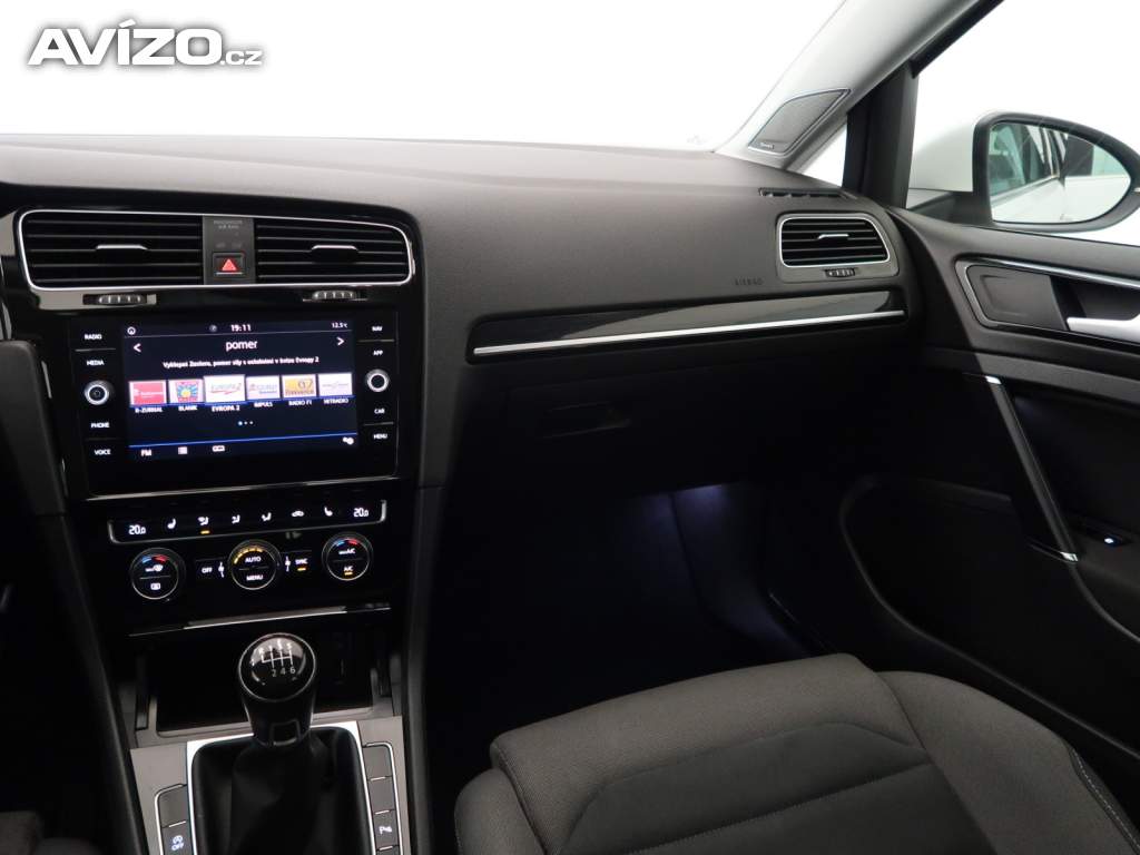 Foto inzerátu Volkswagen Golf 2.0 TDI