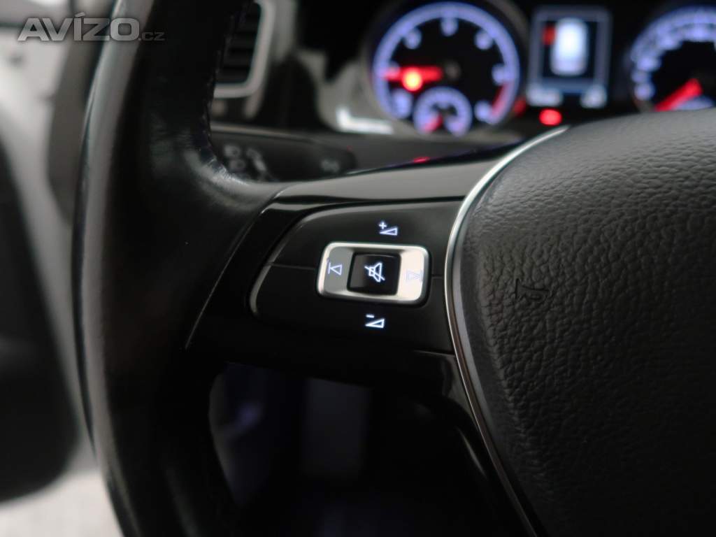 Foto inzerátu Volkswagen Golf 2.0 TDI