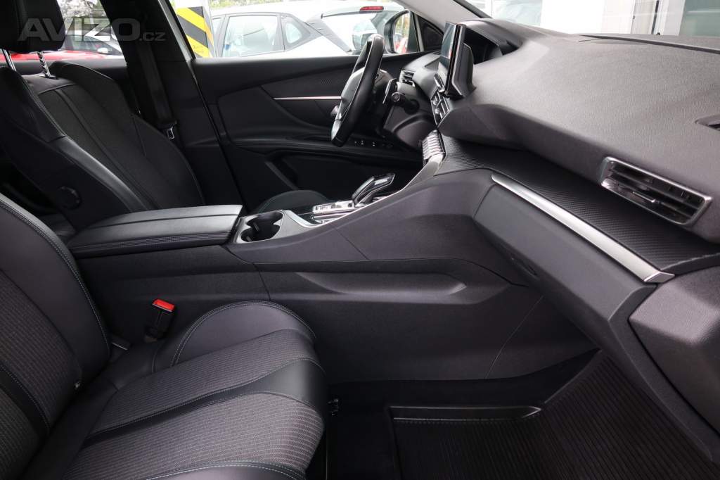 Foto inzerátu Peugeot 3008 1.5 BlueHDi