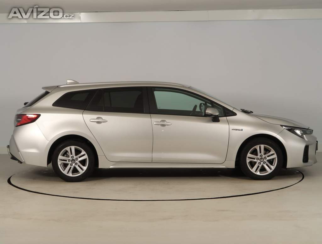 Foto inzerátu Suzuki Swace 1.8 Hybrid