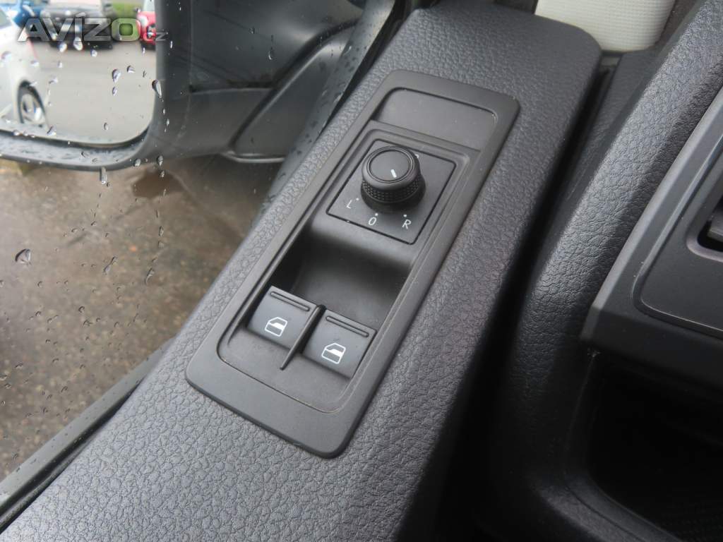 Foto inzerátu Volkswagen Transporter 2.0 TDI