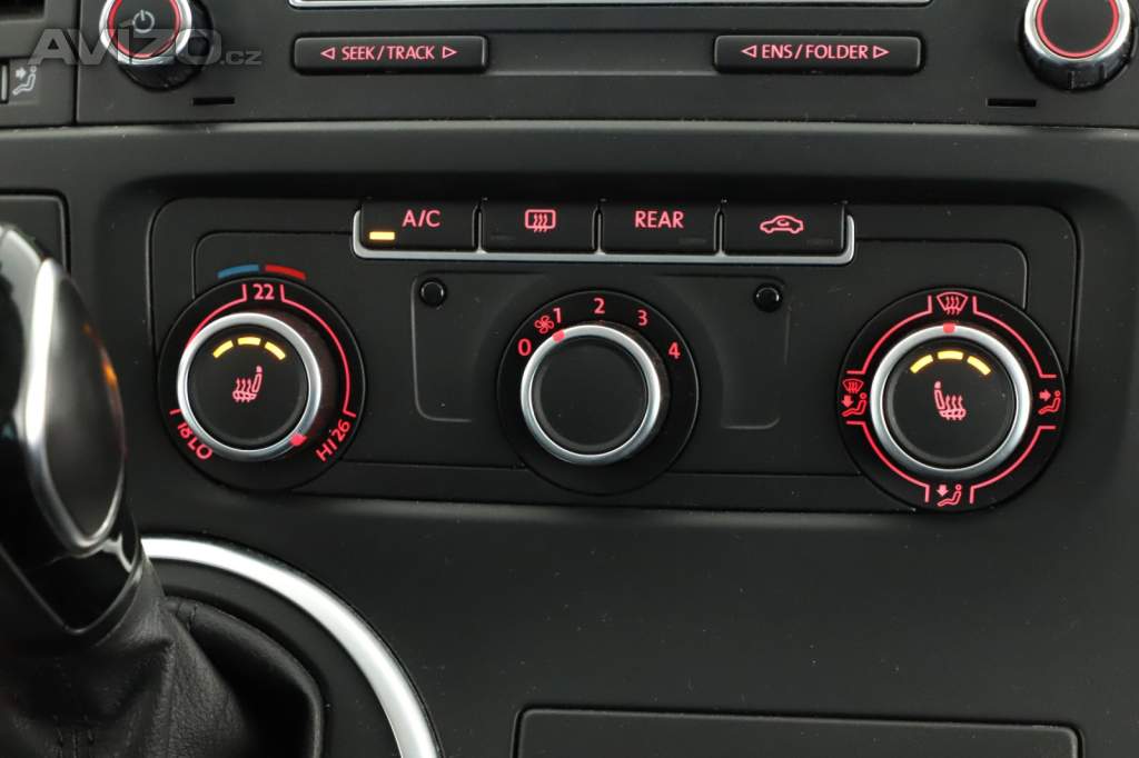 Foto inzerátu Volkswagen Multivan 2.0 TDI 4Motion